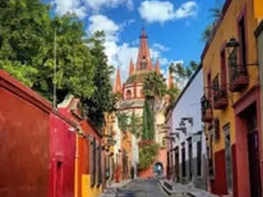 Persona en tirolesa